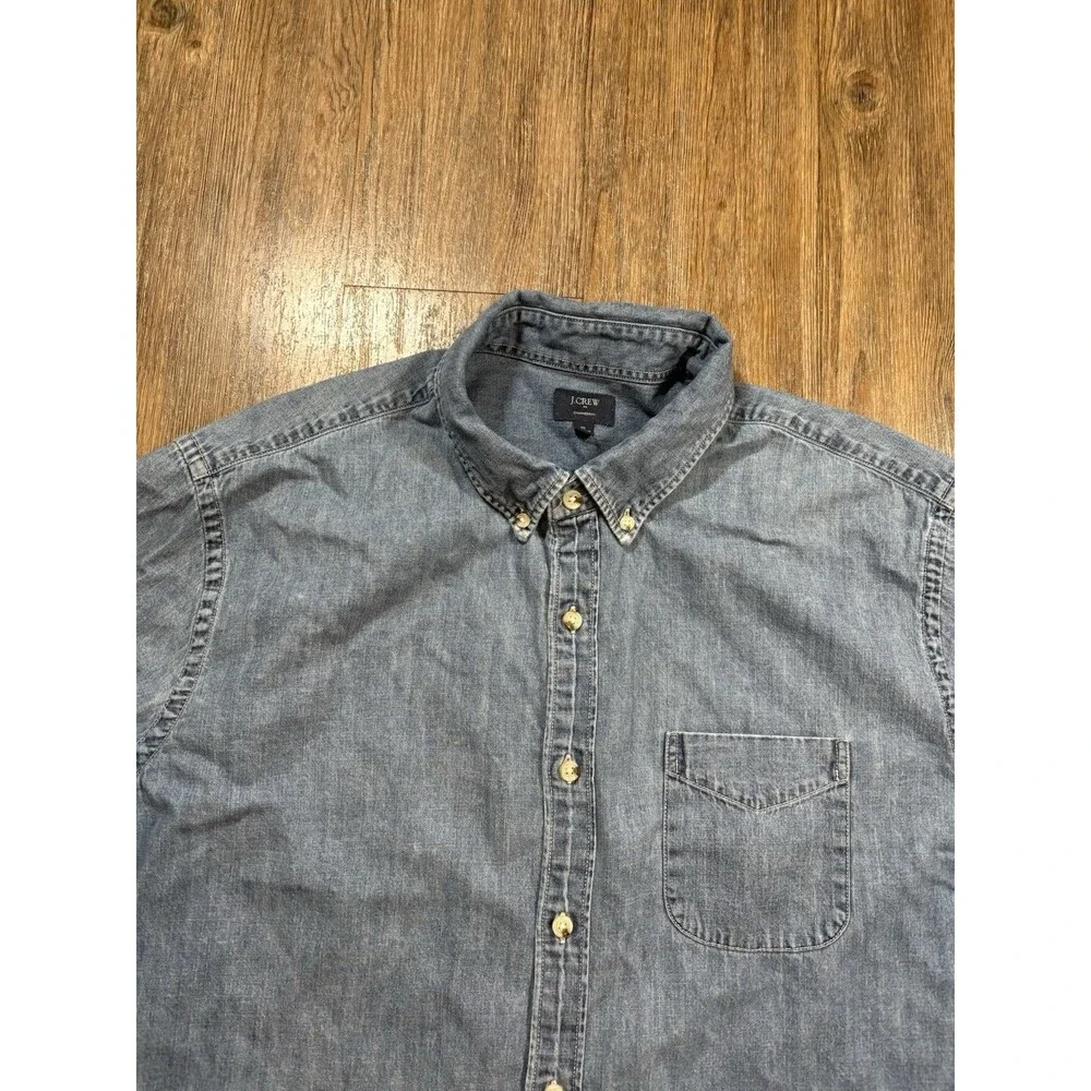 J. Crew Classic Button Down Shirt Men’s Blue Chambray Long Sleeve  XL